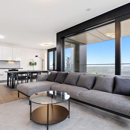 Modern 2BR Apartment with Pool & City Views Luxembourg Bagian luar foto